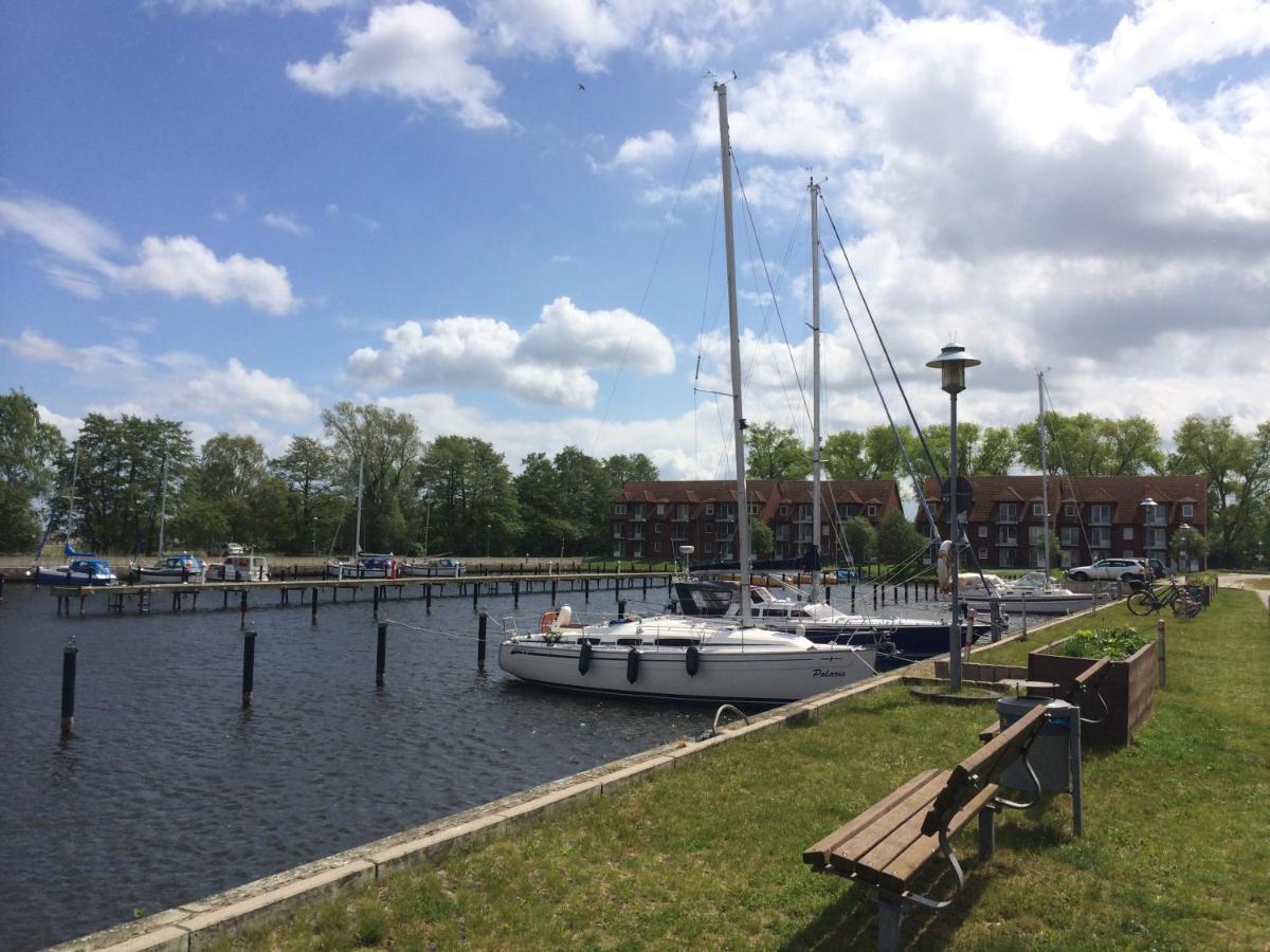 Blick Auf Yachthafen An Der Ostsee Ueckermünde Esterno foto